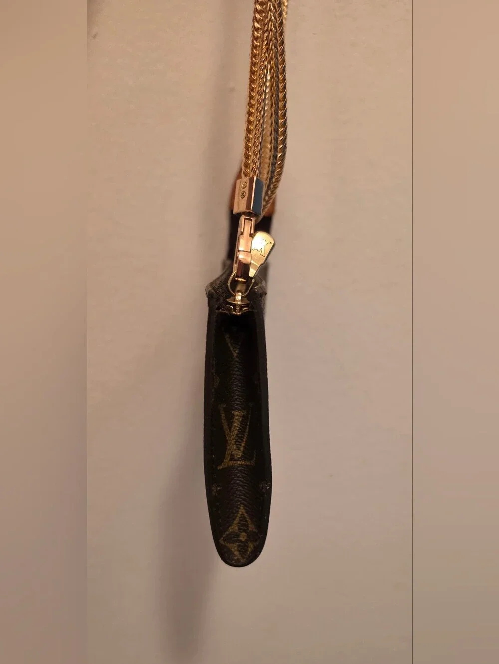 Auth Louis Vuitton Monogram Pouch - Picture 8 of 15